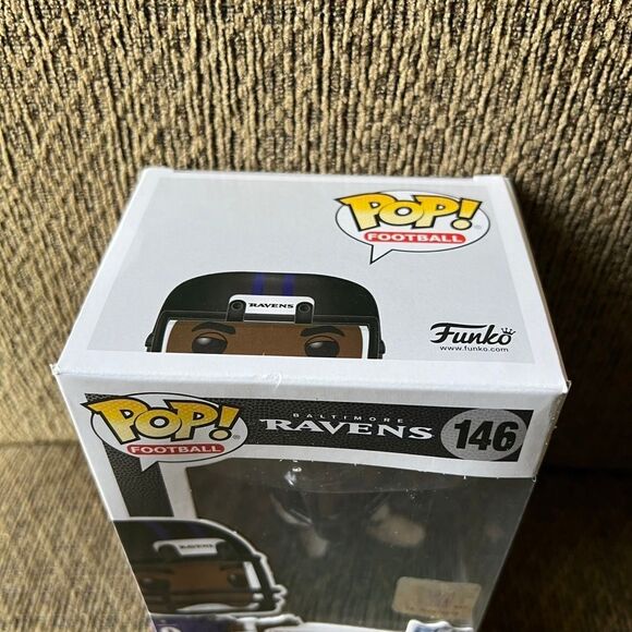 Damaged Funko Pop Box NFL Lamar Jackson #146 - Picture 6 of 6